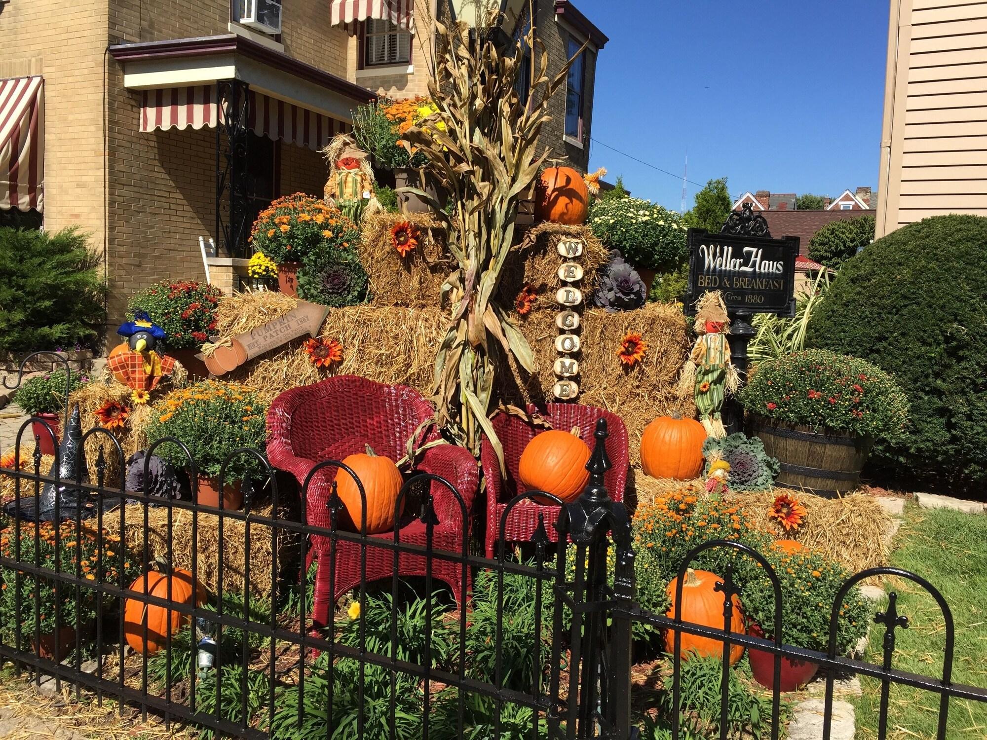 Vista Exterior Weller Haus Bed, Breakfast & Event Center