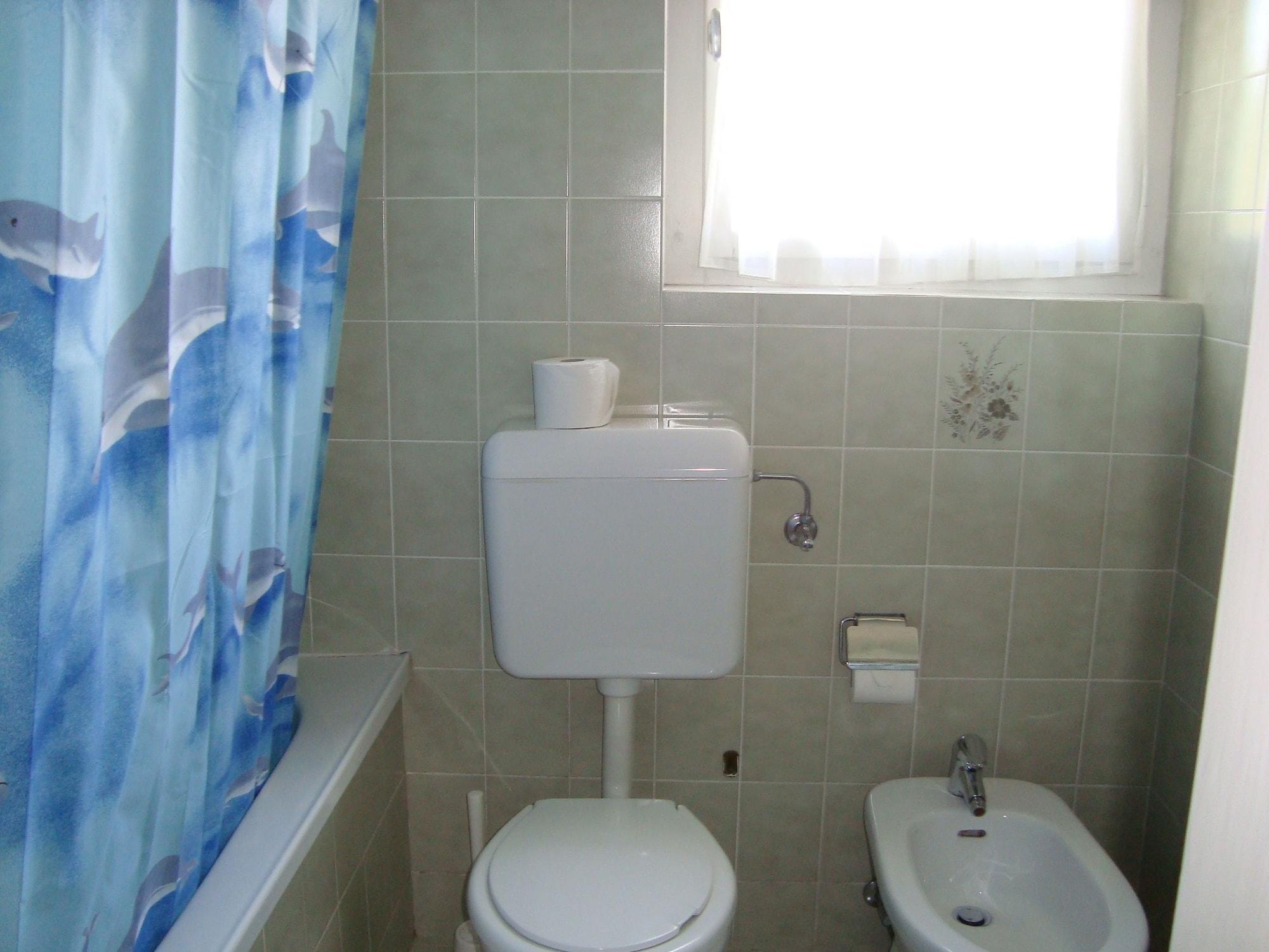 Equipamiento de Habitación Villa Marita