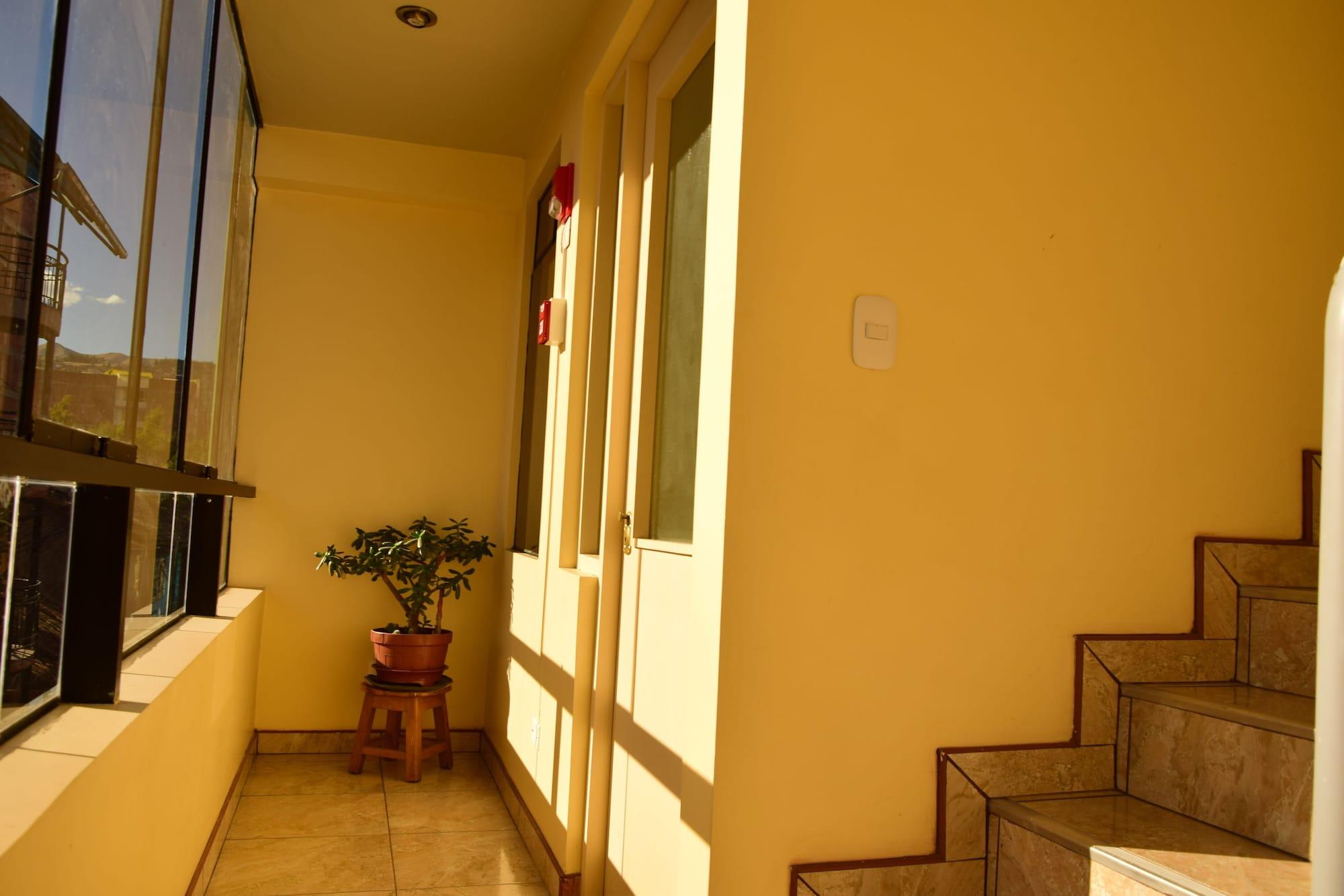 Varios Blueiby Home
