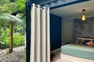 Alquiler Vacacional - Container house in the forest just 10 km from the most beautiful beaches in Rio!