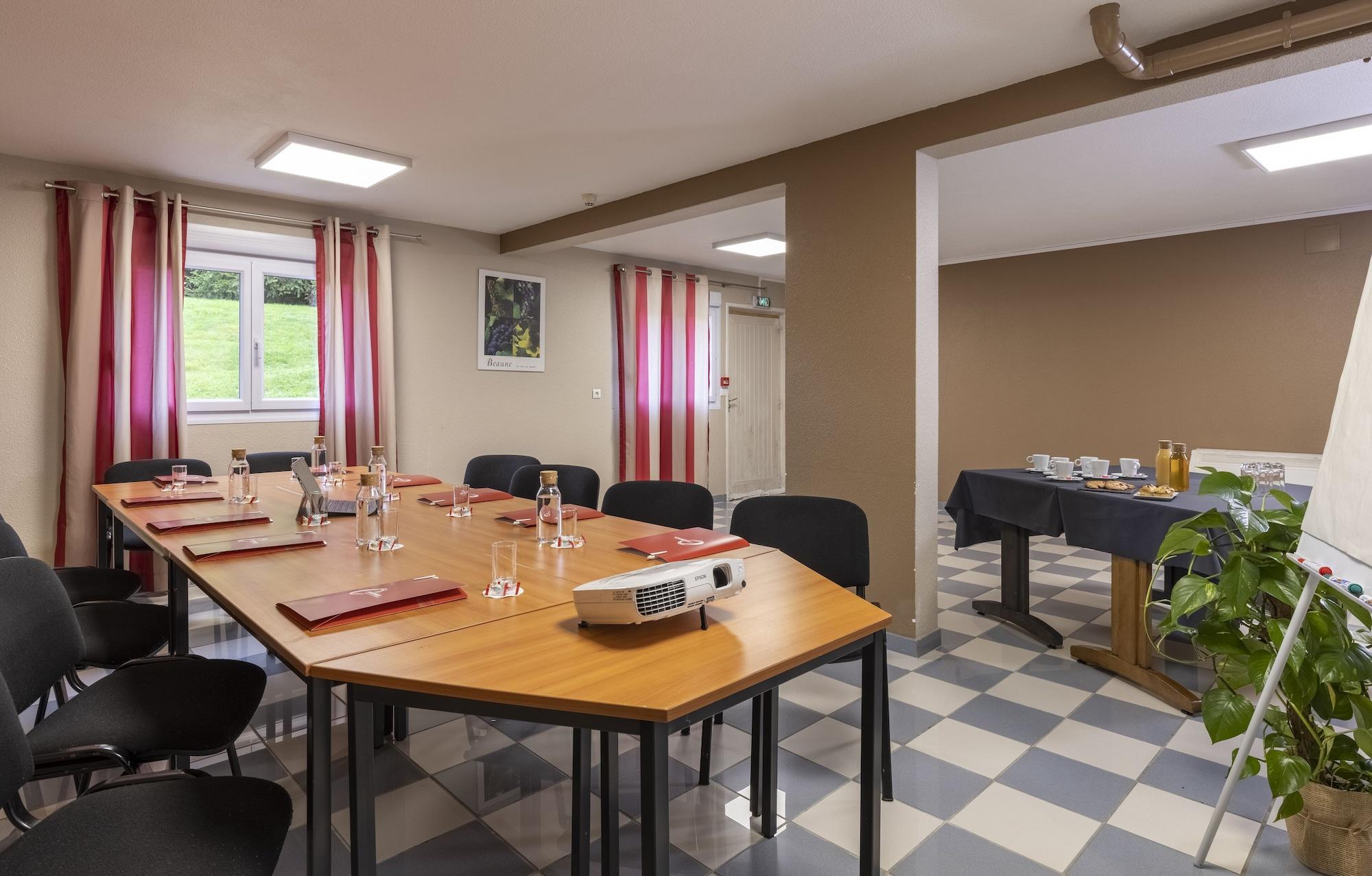 Sala de Reuniones The Originals City, Hotel Paray-Le-Monial