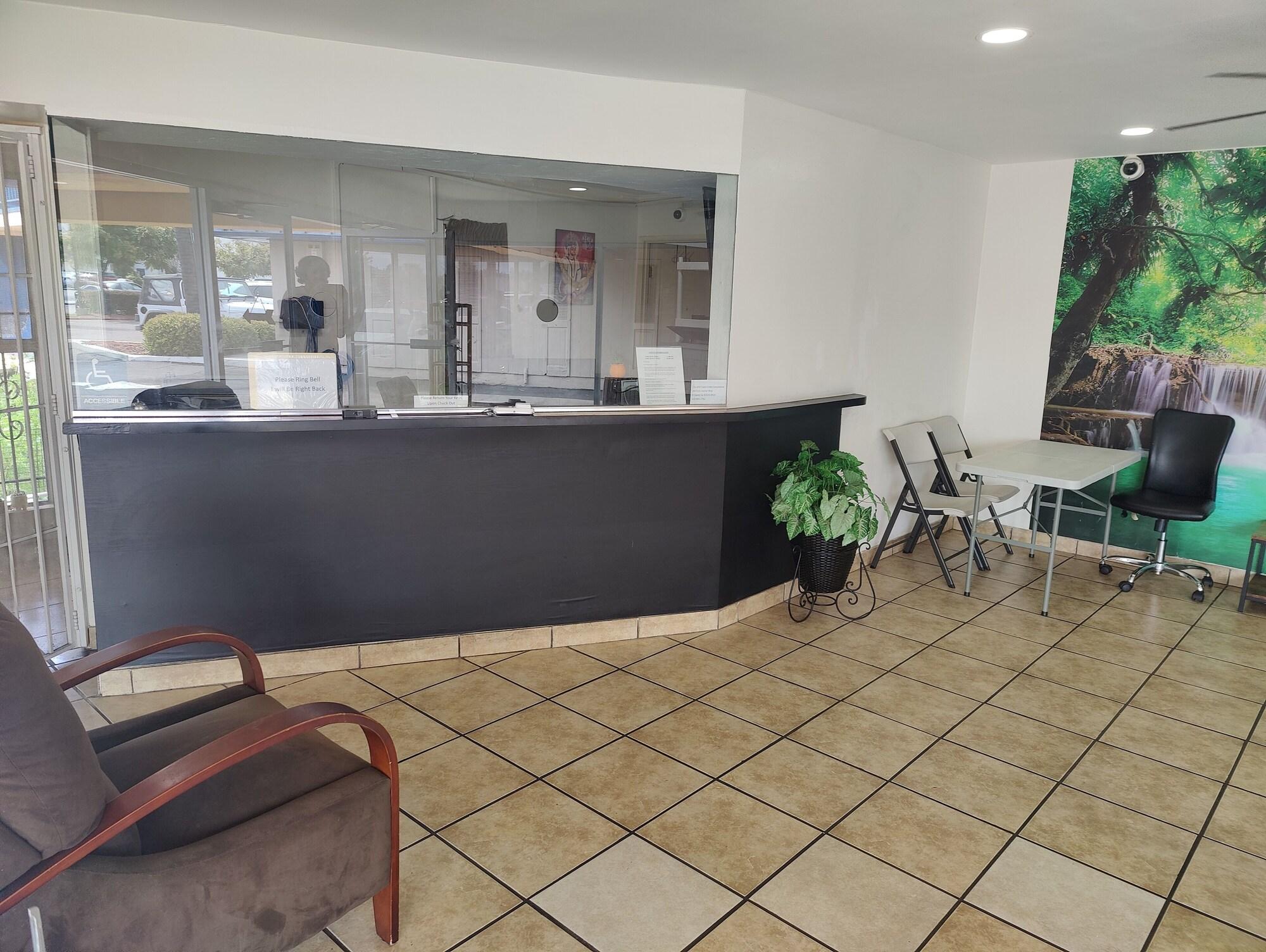 Vista Lobby Best Inn & Suites
