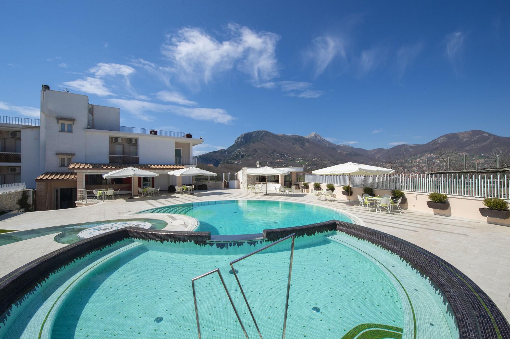 Instalaciones Recreativas Hotel Le Rocce