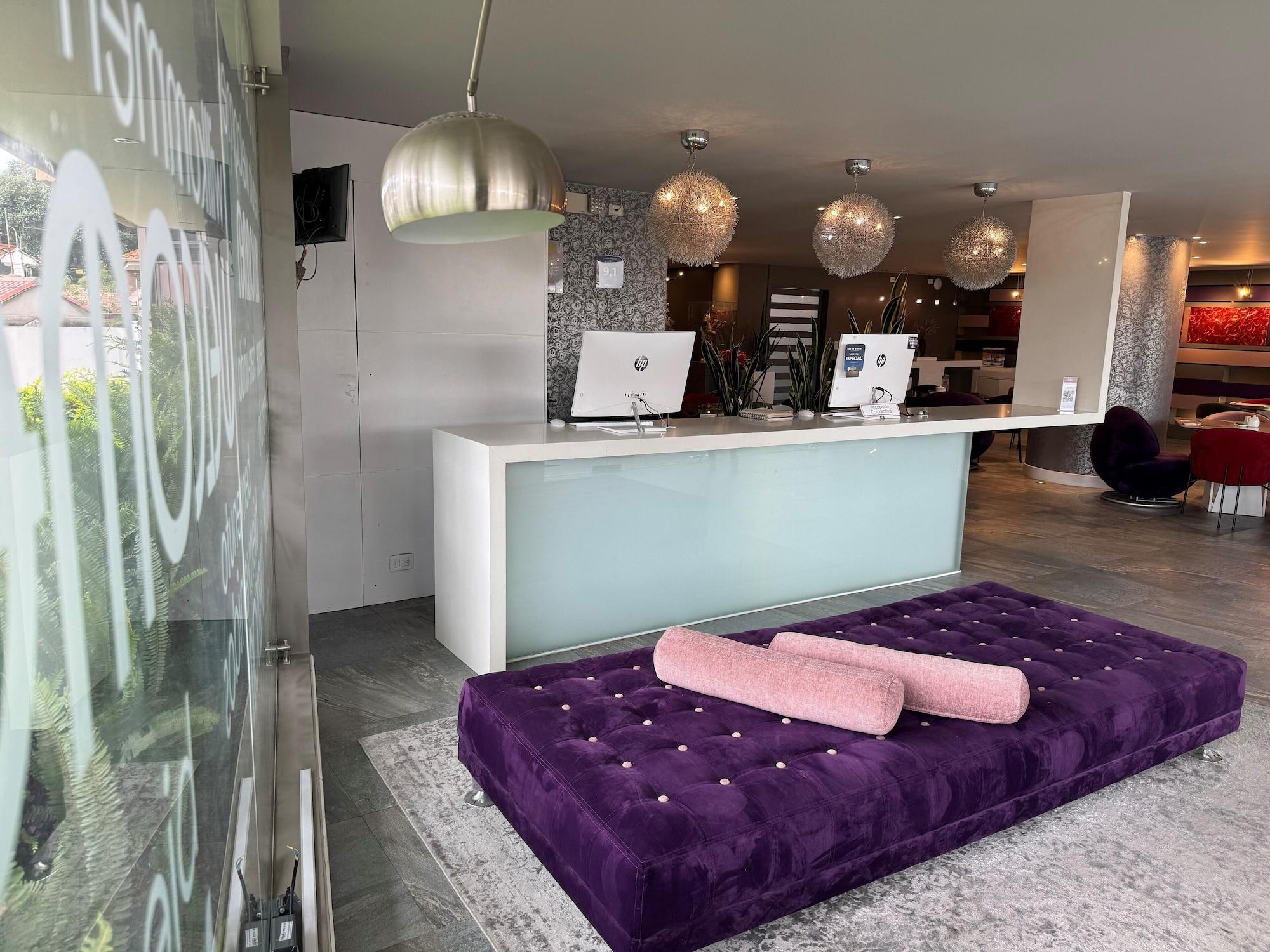 Vista Lobby Rioné Hotel Boutique