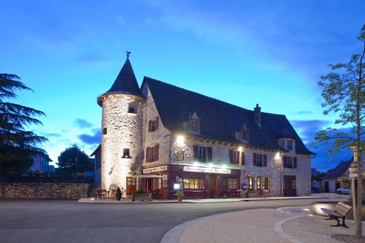 Vista Exterior Logis Auberge De La Tour