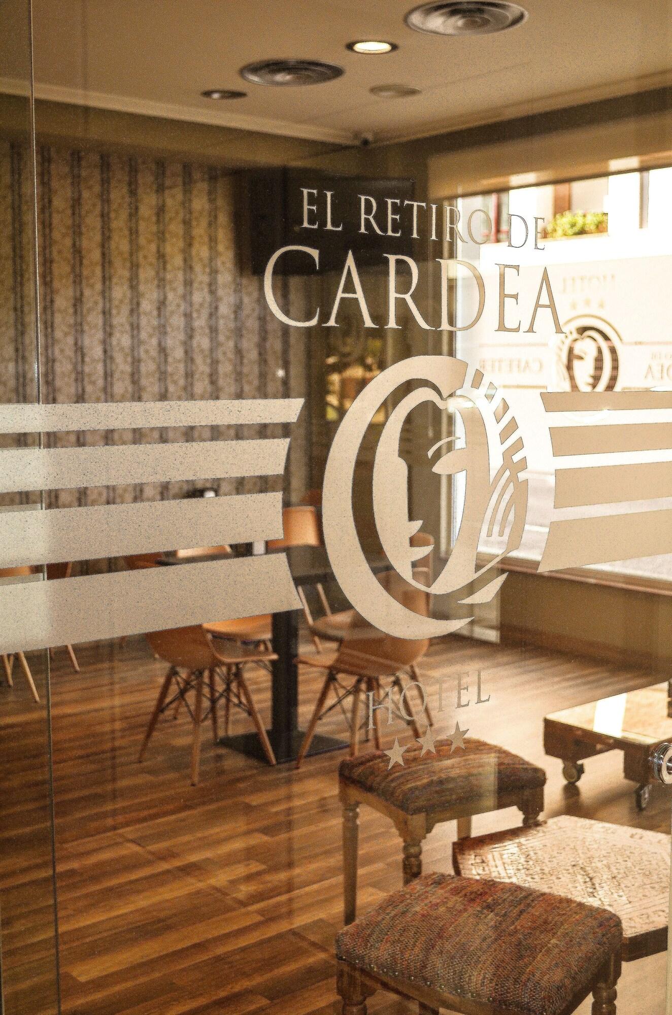 Bar/Salón El Retiro de Cardea