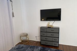 Alquiler Vacacional - COZY LUX 1 BEDROOM APT WITH JACUZZI IN LOS ANGELES
