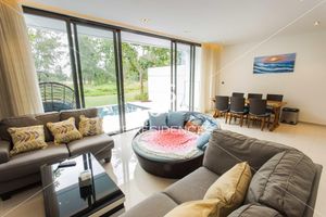 Alquiler Vacacional - Luxury 3BR Villa with Private Pool