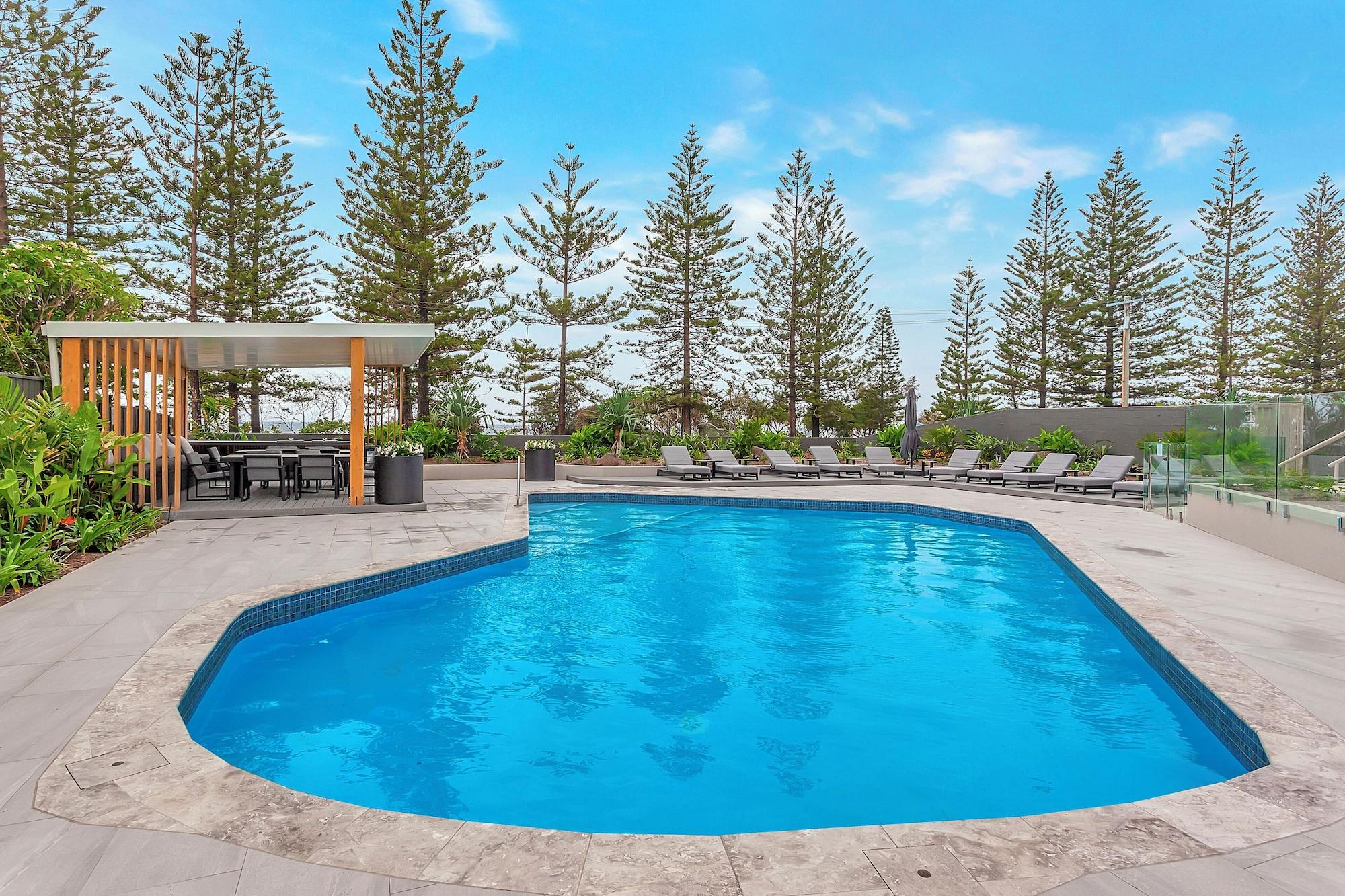 Vista Exterior Burleigh Esplanade Apartments