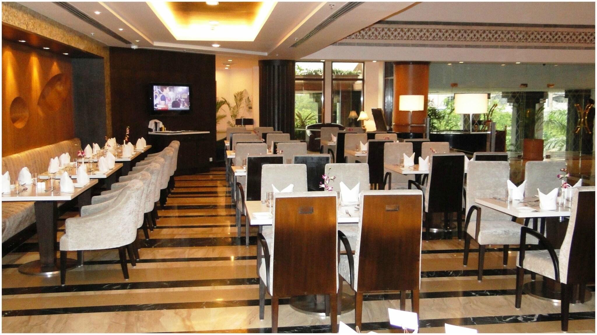 Bar/Salón Park Plaza Ludhiana