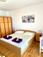 Alquiler Vacacional - Cozy Necujam Apartments With Sea View