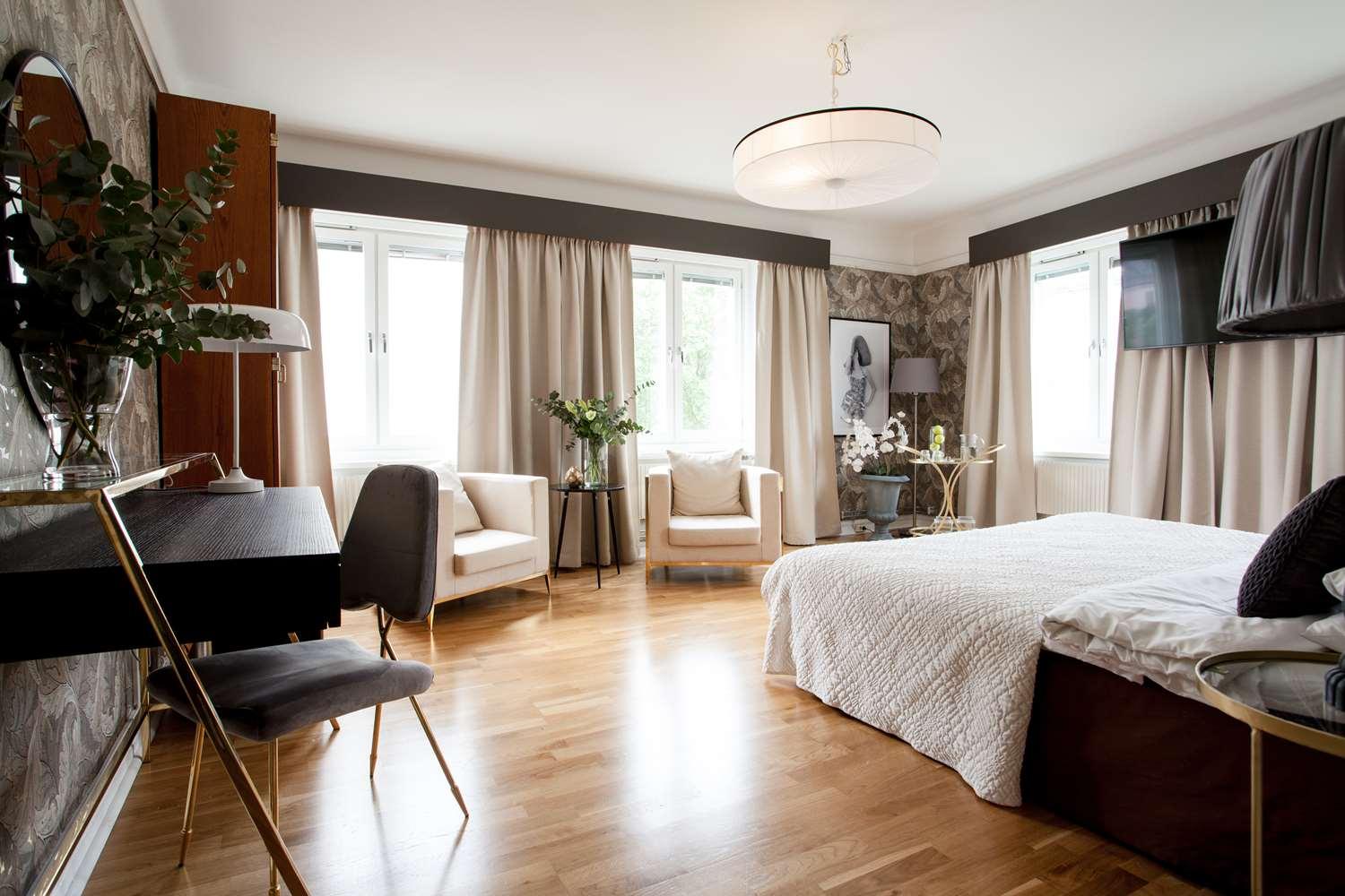 Varios Centric Hotel
