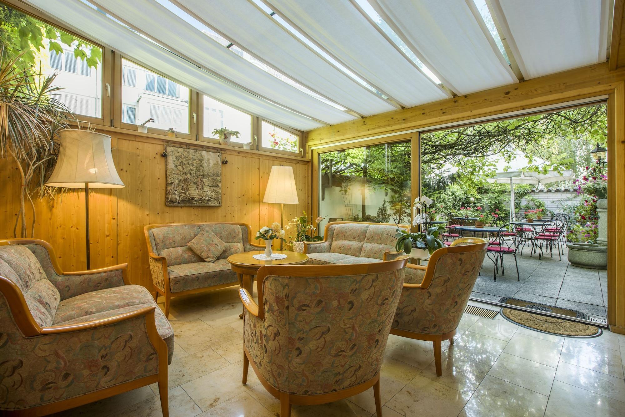 Vista Lobby Hotel Brunner