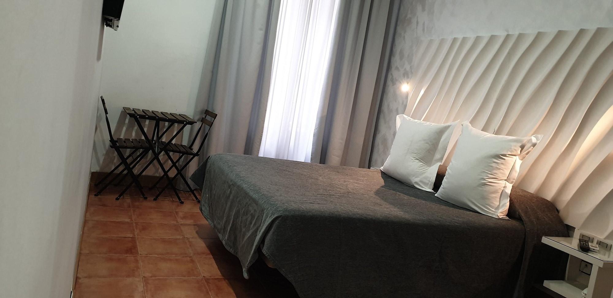 Varios Hostal Las Fuentes - Adults Only