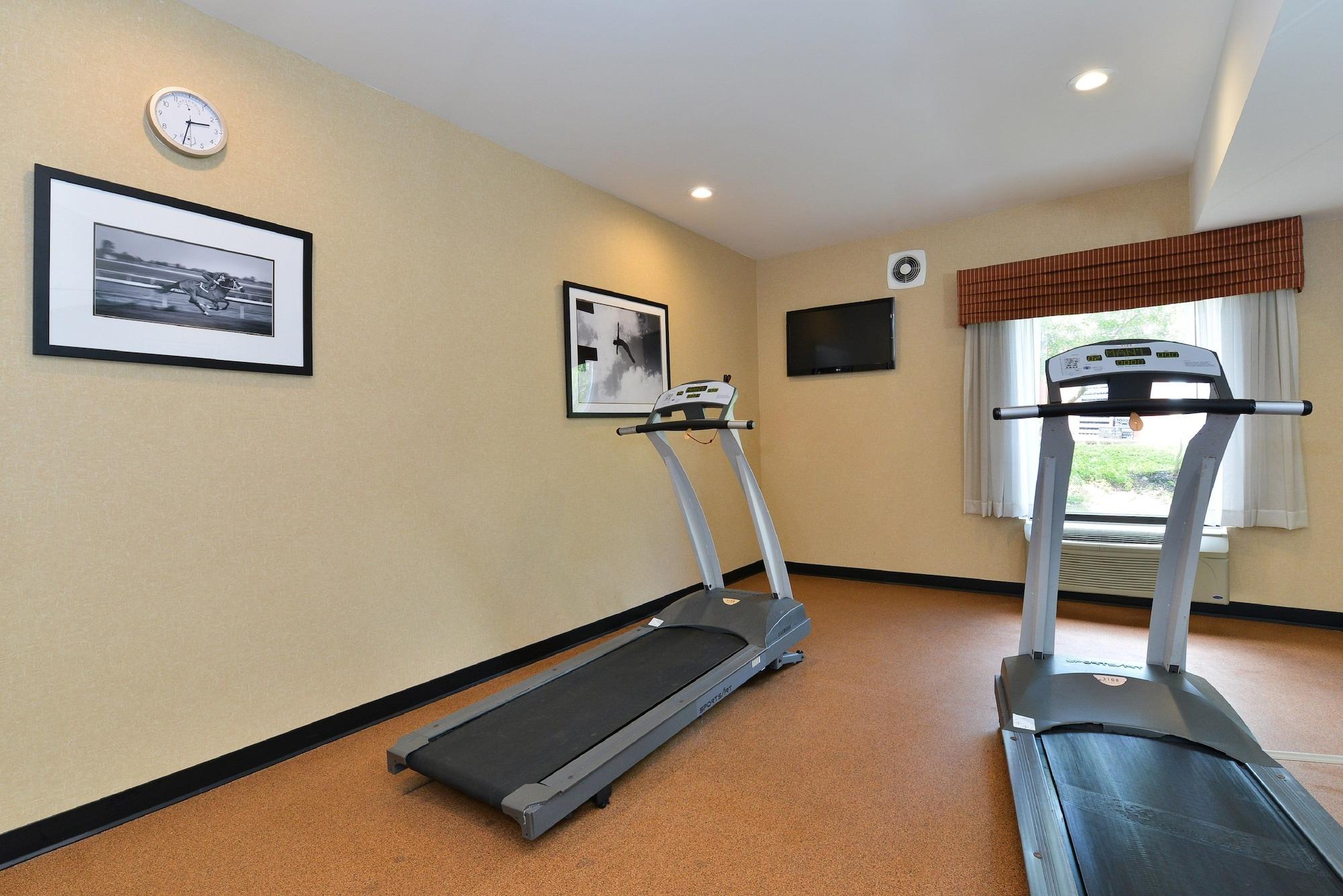 Gimnasio Holiday Inn Express Hotel & Suites Petersburg-Dinwiddie by IHG