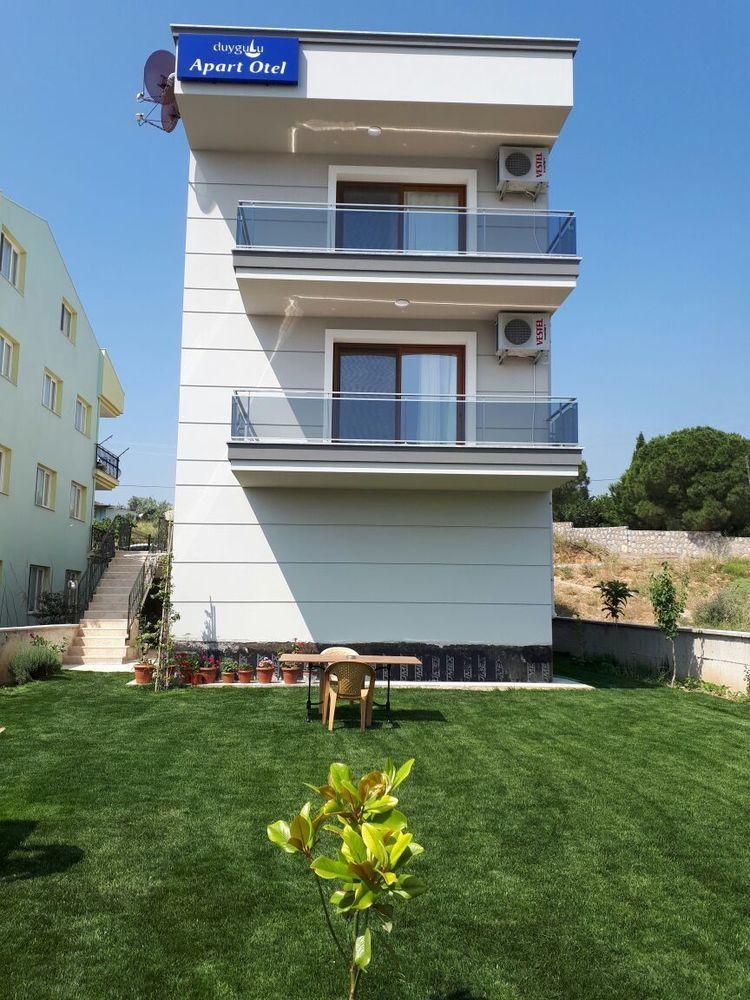 Varios Duygulu Apart