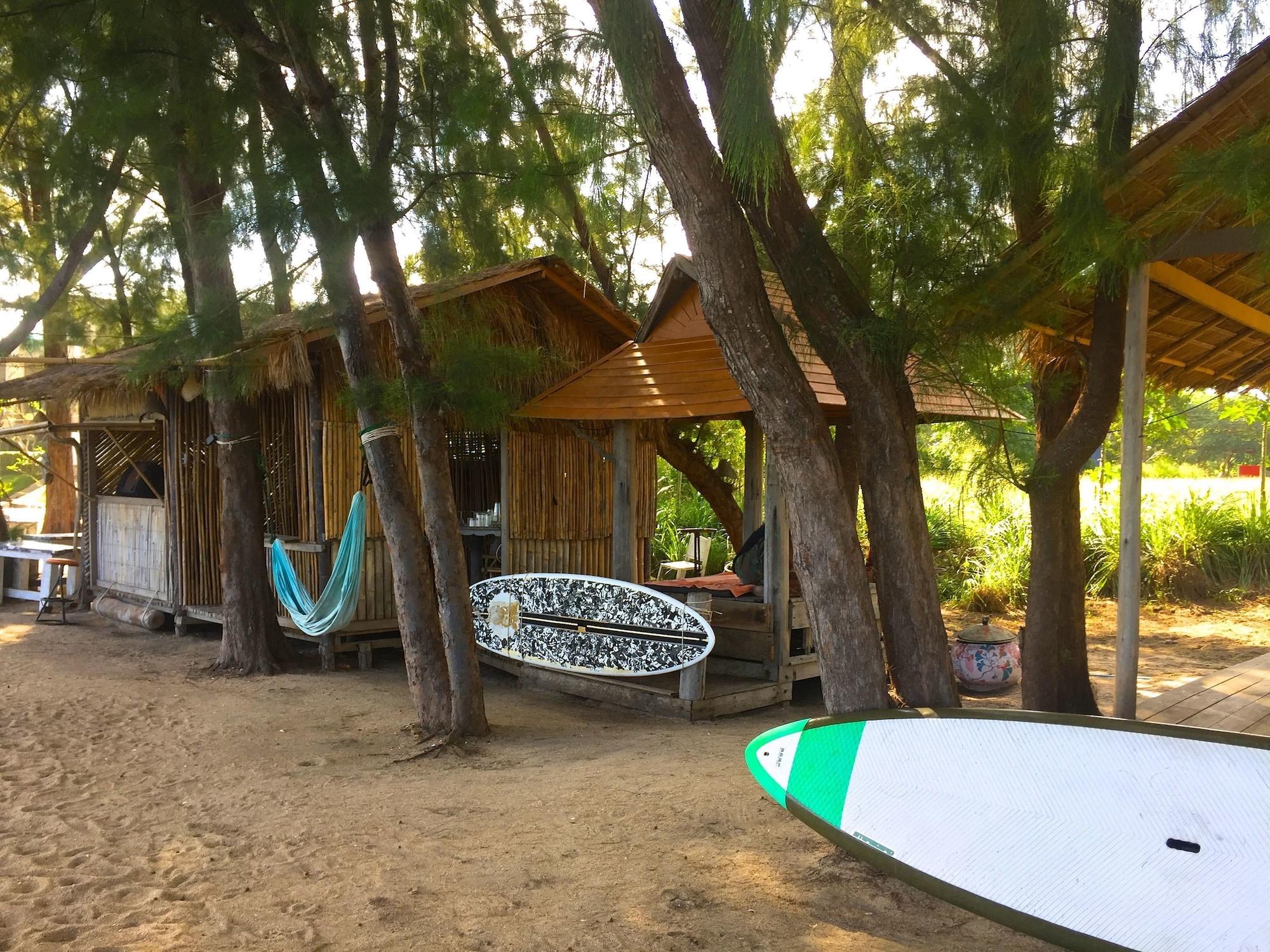 Playa Mumsa Beach Resort & Restaurant
