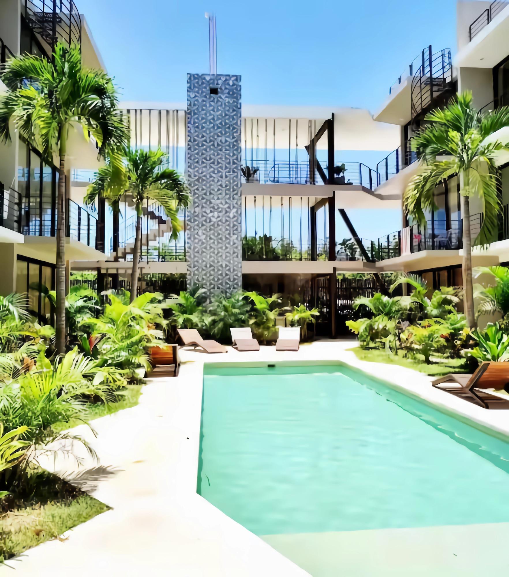 Vista Piscina Amena Condo Tulum