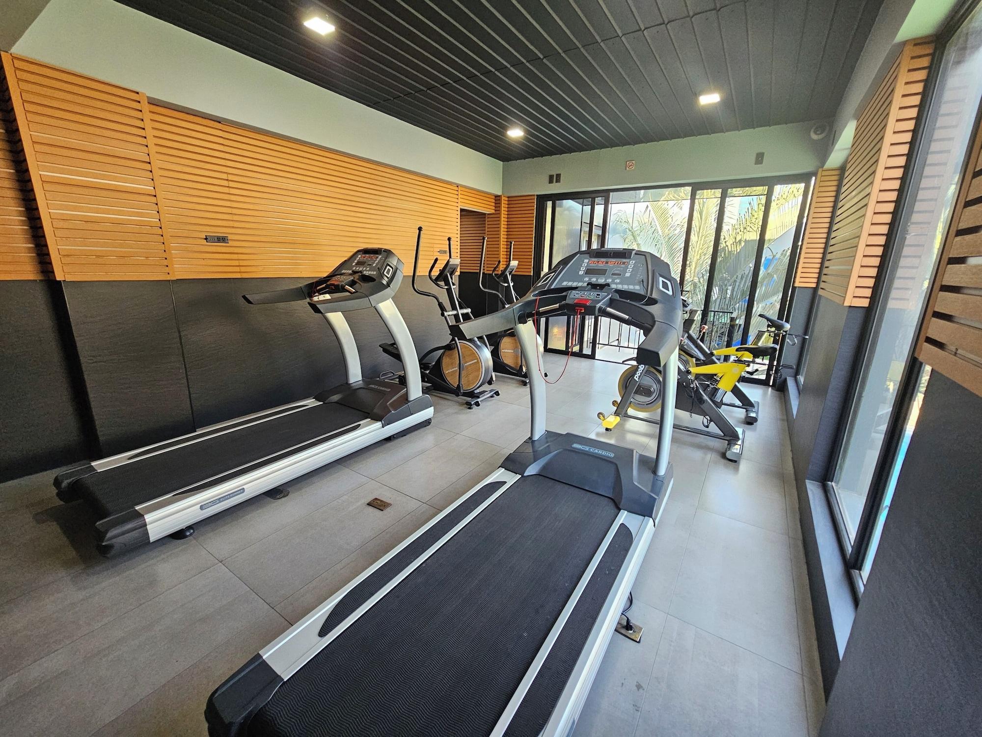 Gimnasio Beverly Hills: Hotel & Business