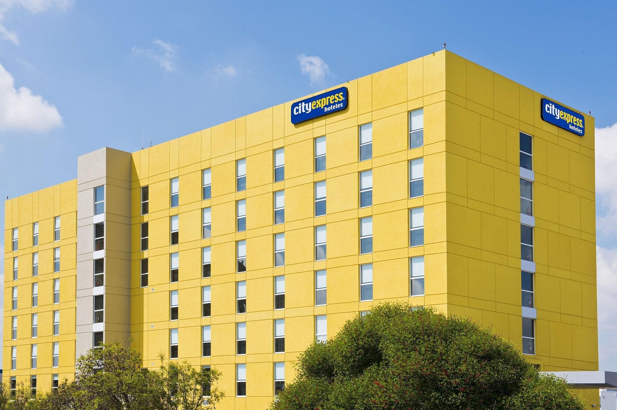 Vista Exterior City Express by Marriott Santiago Aeropuerto Chile