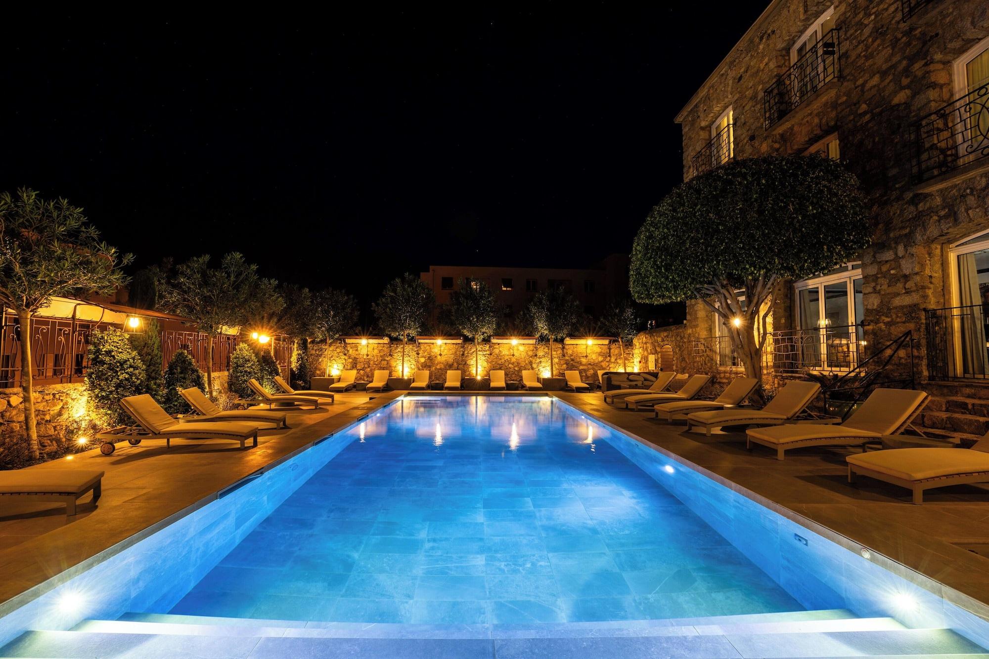 Vista Piscina Hotel l'Abbaye