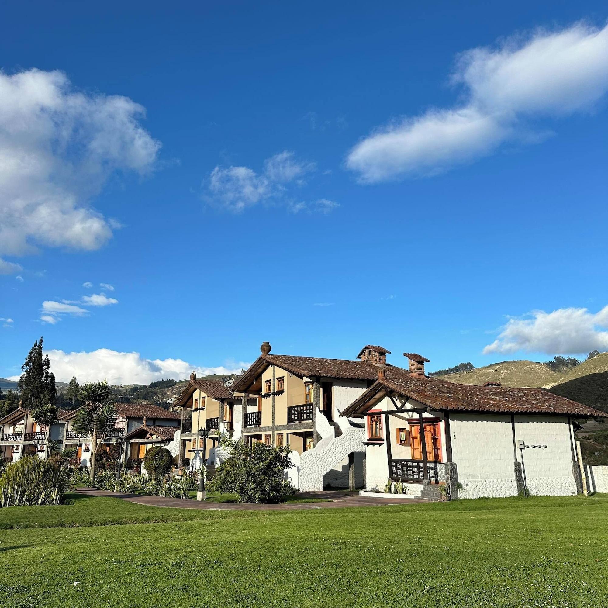 Vista Exterior Hosteria & Spa Surillal