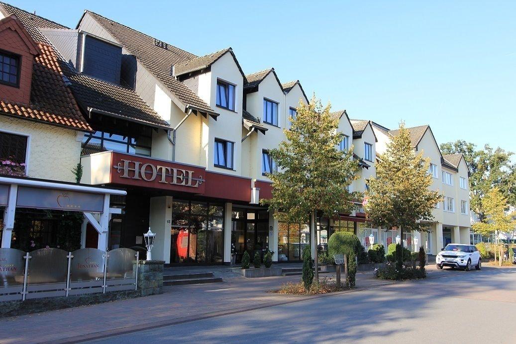 Vista Exterior Akzent Hotel Jonathan