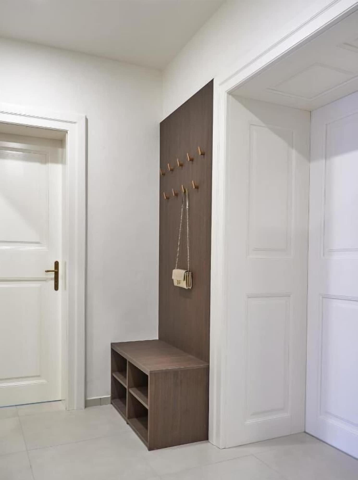 Set de Habitación Three Golden Crowns Apartments