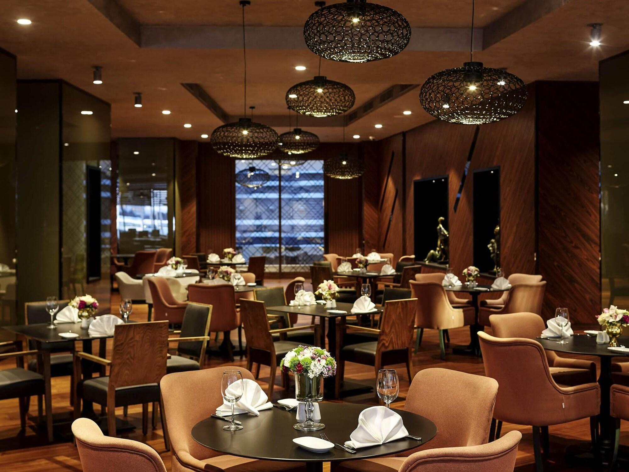 Restaurant Pullman Istanbul Airport and Convention Center Hotel