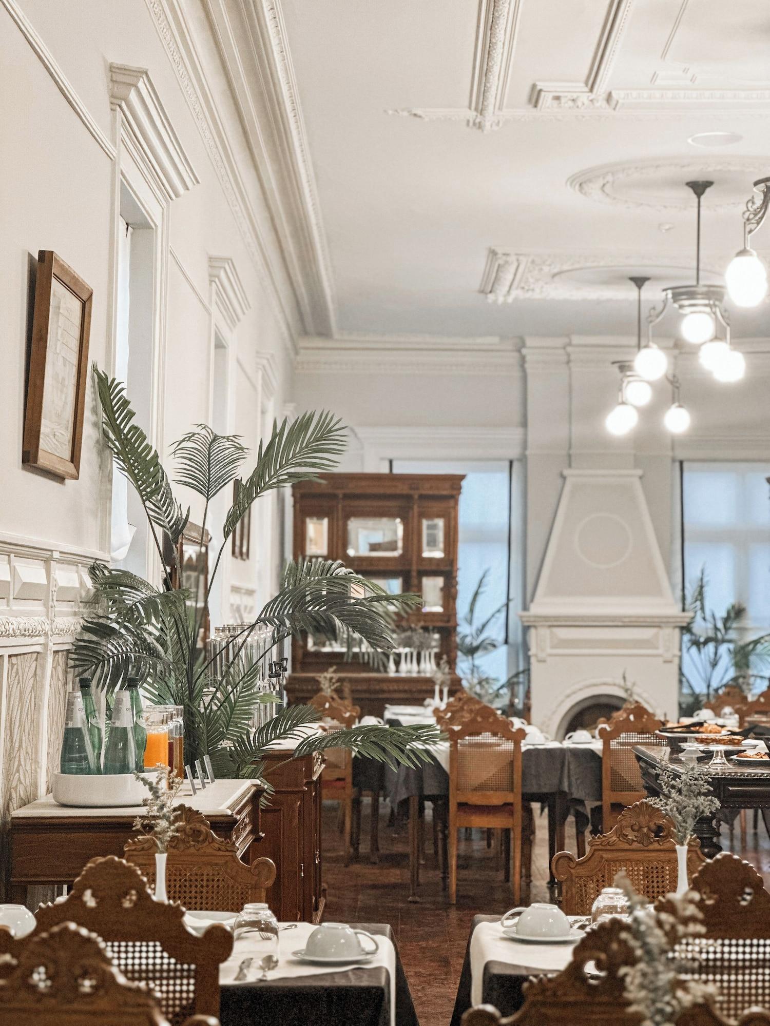 Restaurant GRANDE HOTEL PARIS by STAY HOTELS