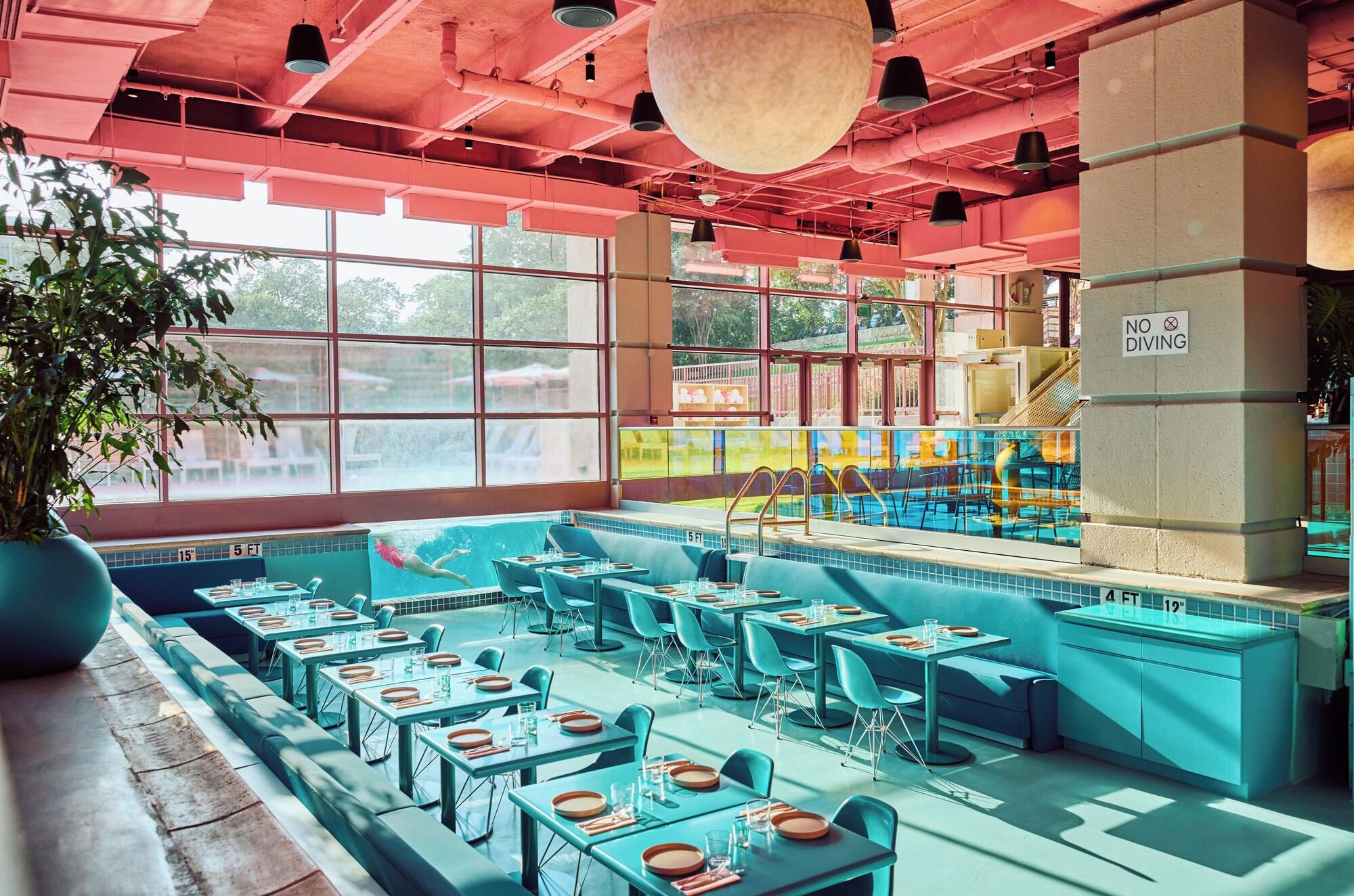 Vista Lobby Downright Austin, A Renaissance Hotel