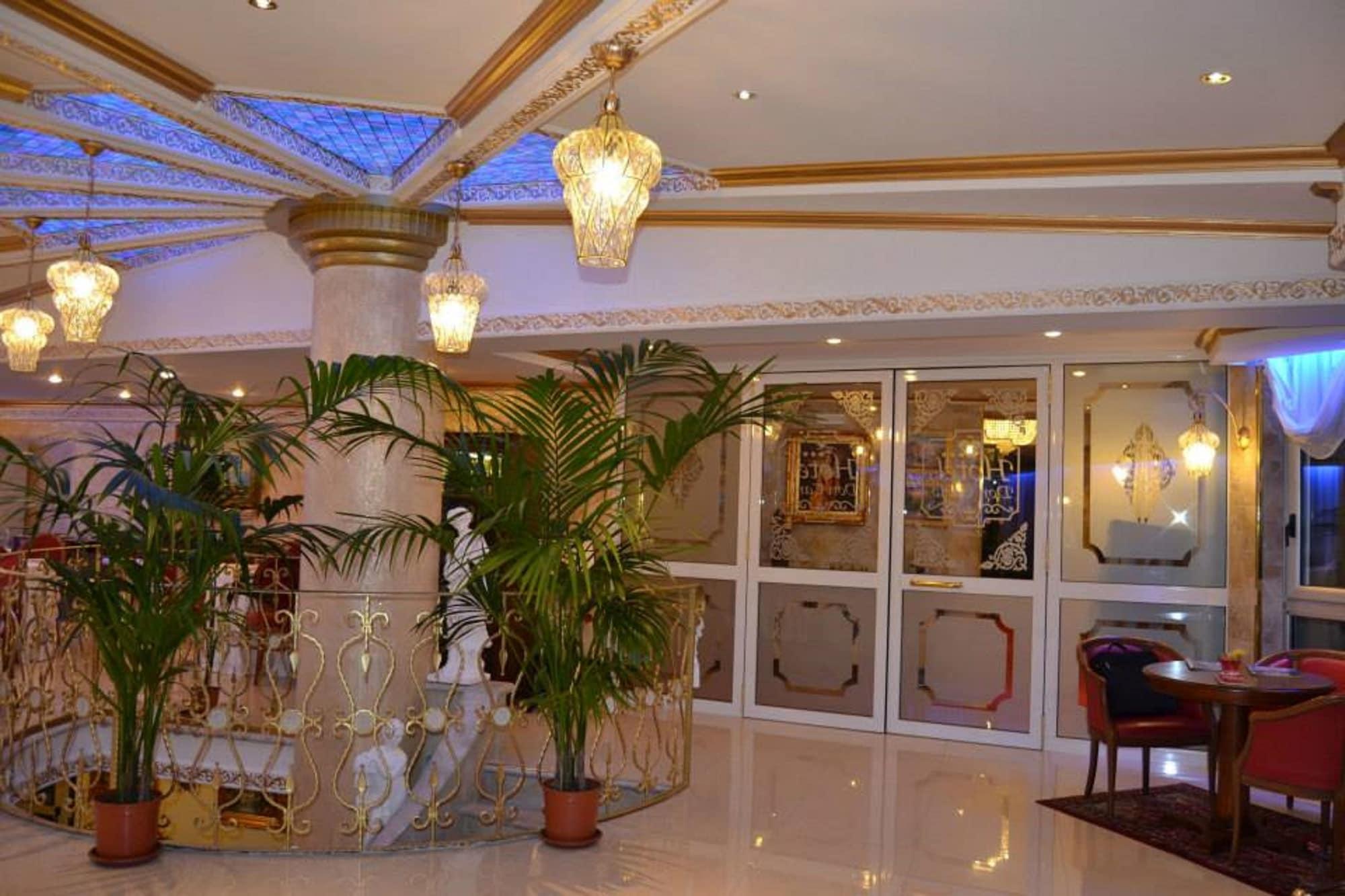 Vista Lobby Hotel Don Carlo 4S