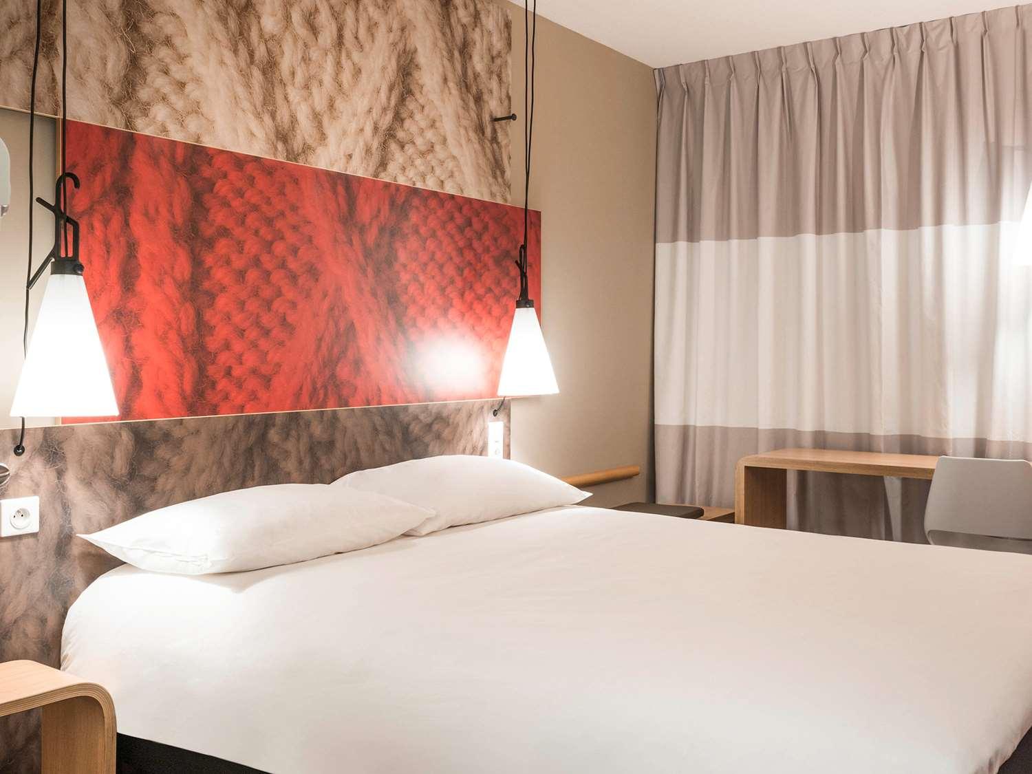 Habitación Hotel Ibis apartadó