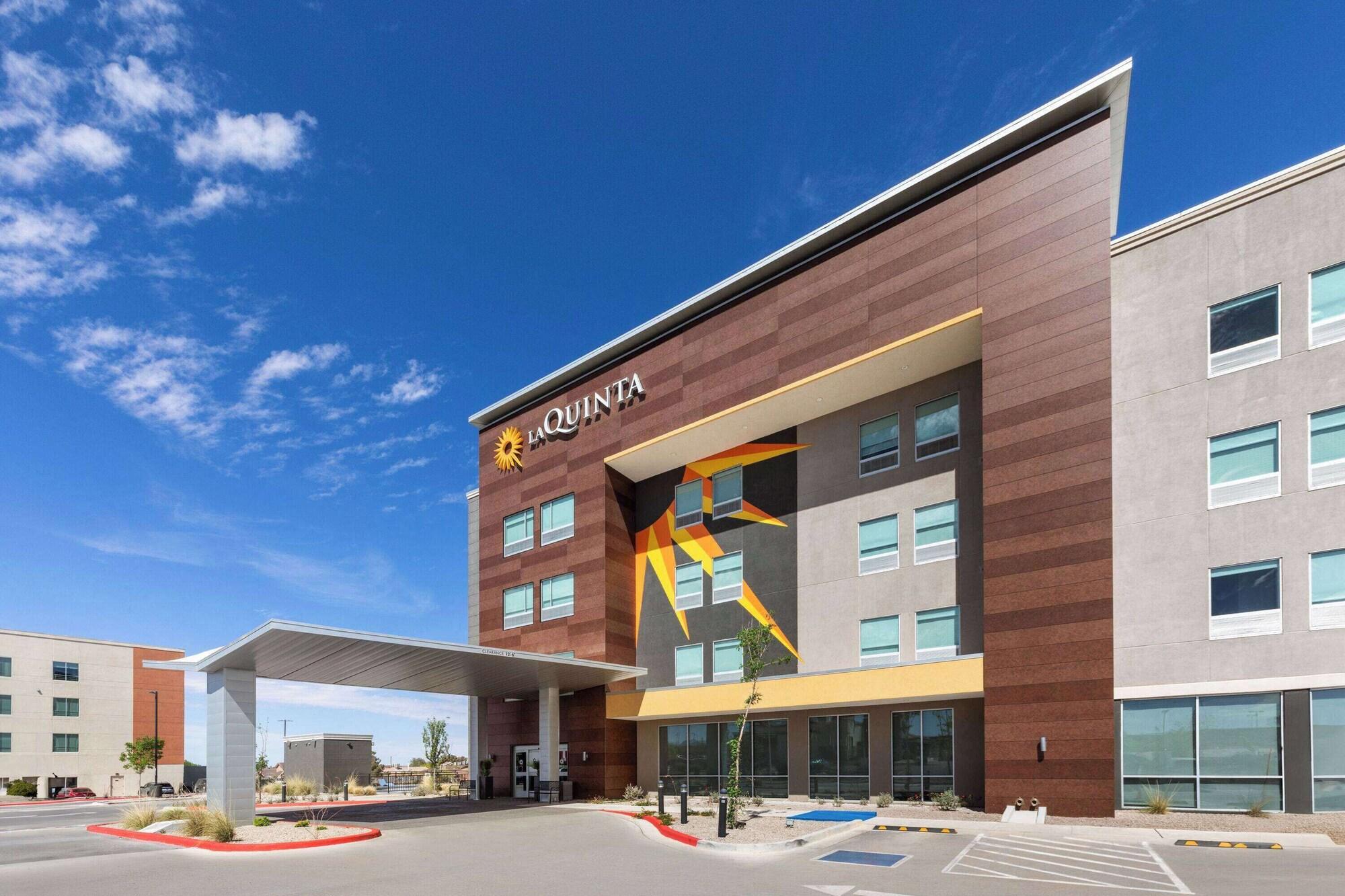Vista Exterior La Quinta Inn & Suites by Wyndham El Paso East Loop-375