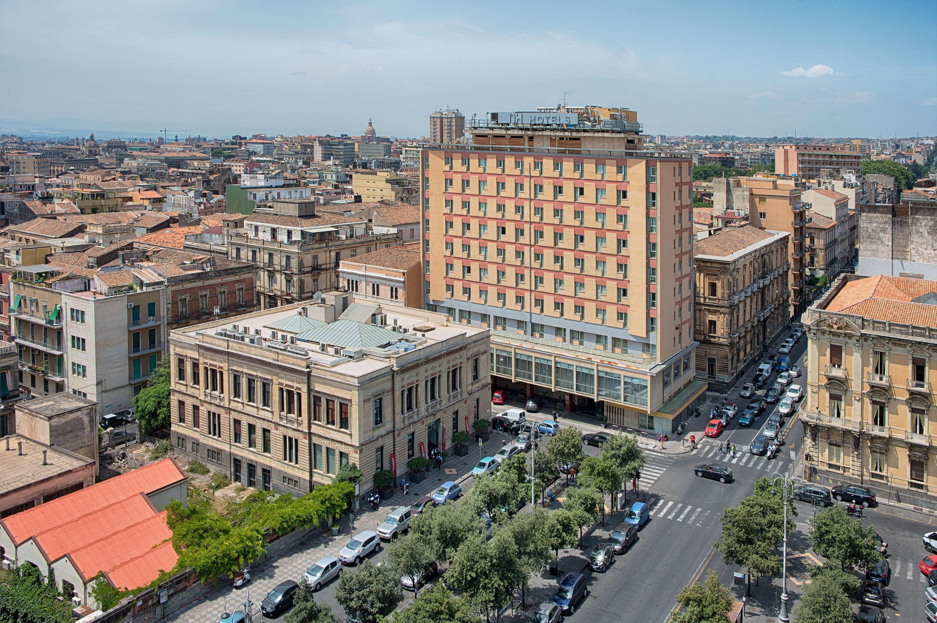 Vista Exterior NH Catania Centro