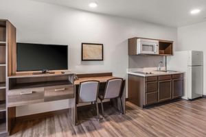 Alojamiento - WoodSpring Suites Bakersfield Airport