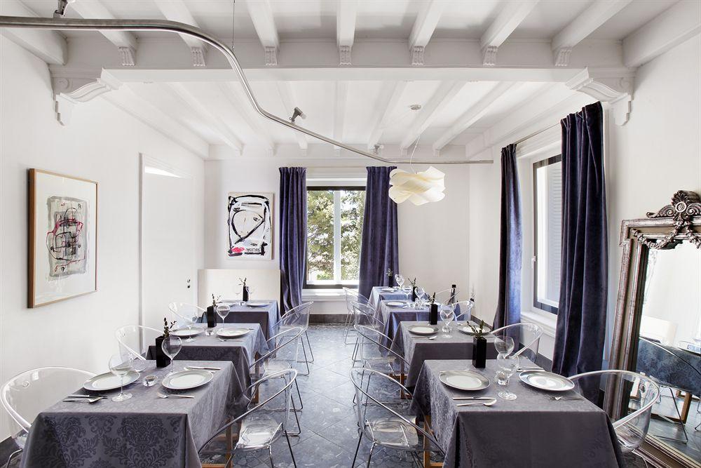 Restaurant Box art hotel