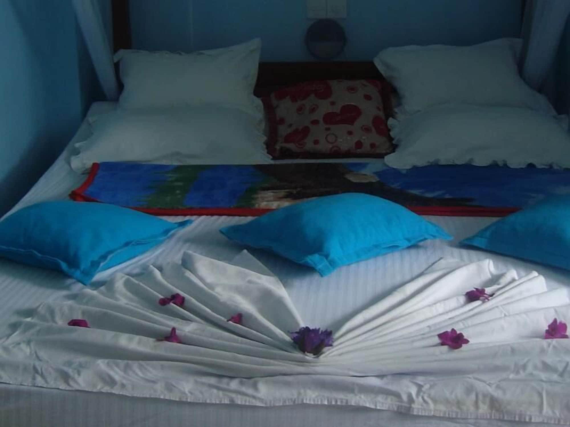 Varios Fort Inn Guest