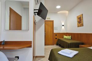 Alojamiento - Hotel Zara