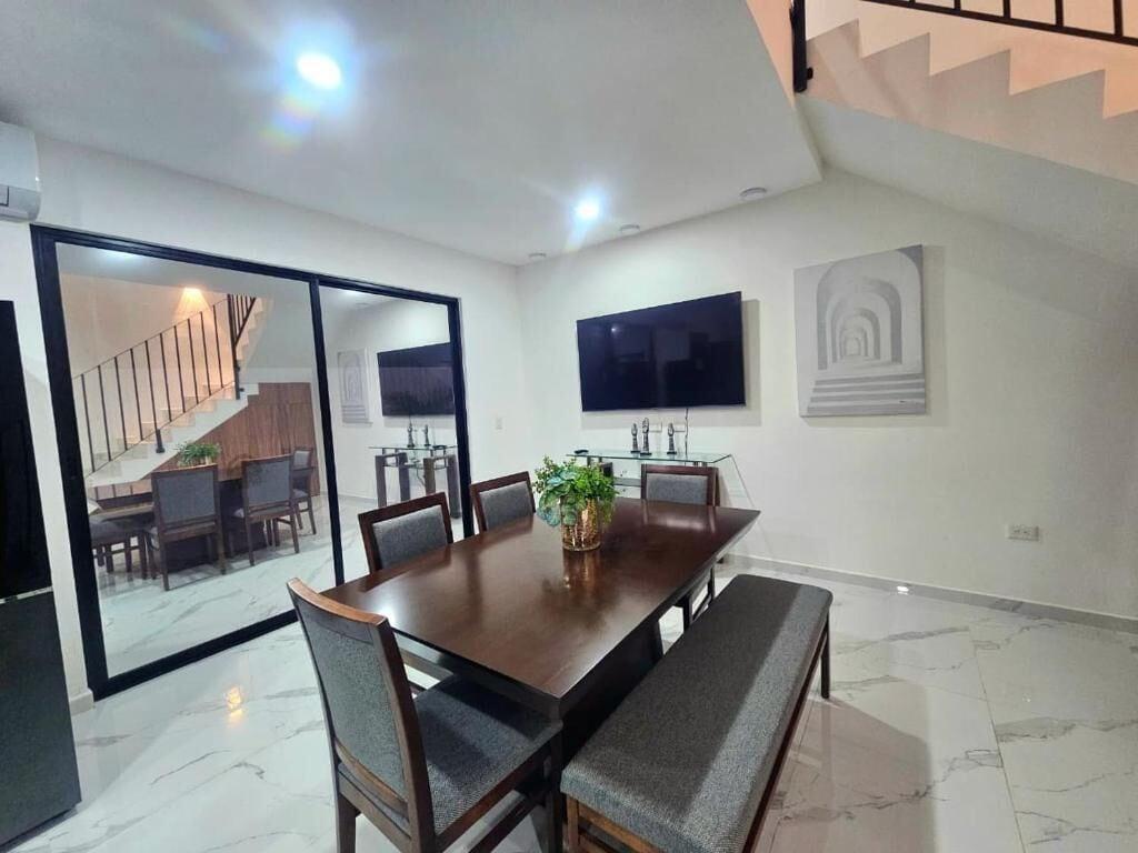 Restaurant Privada Huayacán Cancun