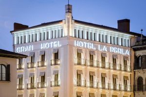 Alojamiento - Gran Hotel La Perla