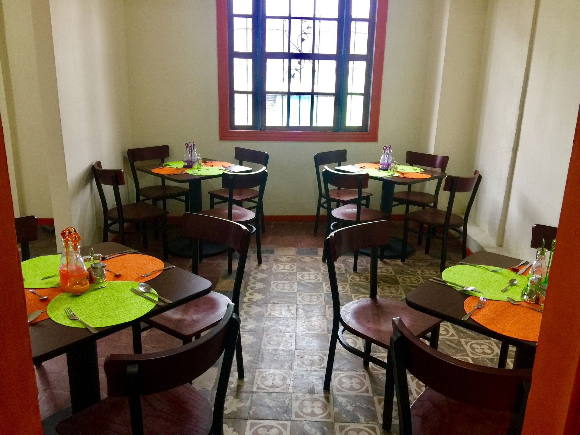 Restaurant Hotel & Hostel Bristol San Jose