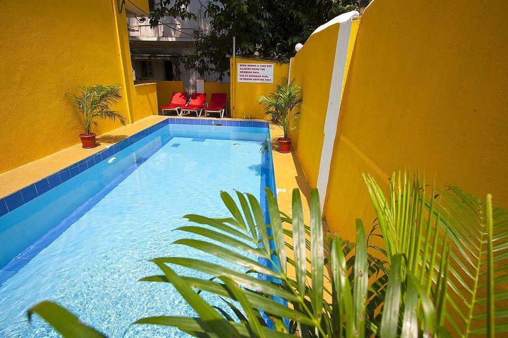 Vista Piscina New Image Inn