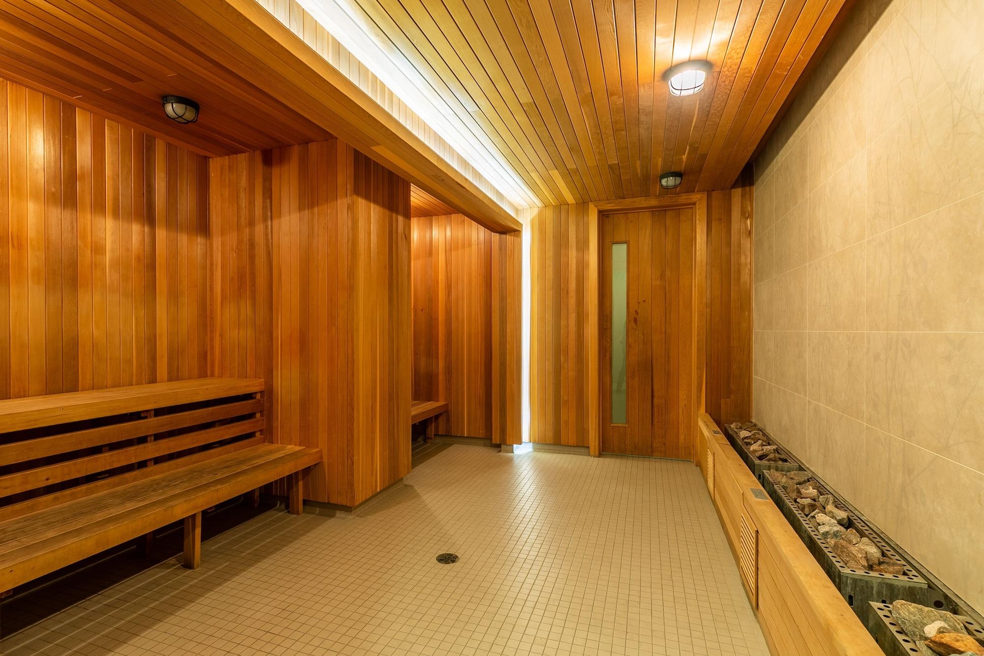 Spa Beautiful Condos In the Heart of Downtown