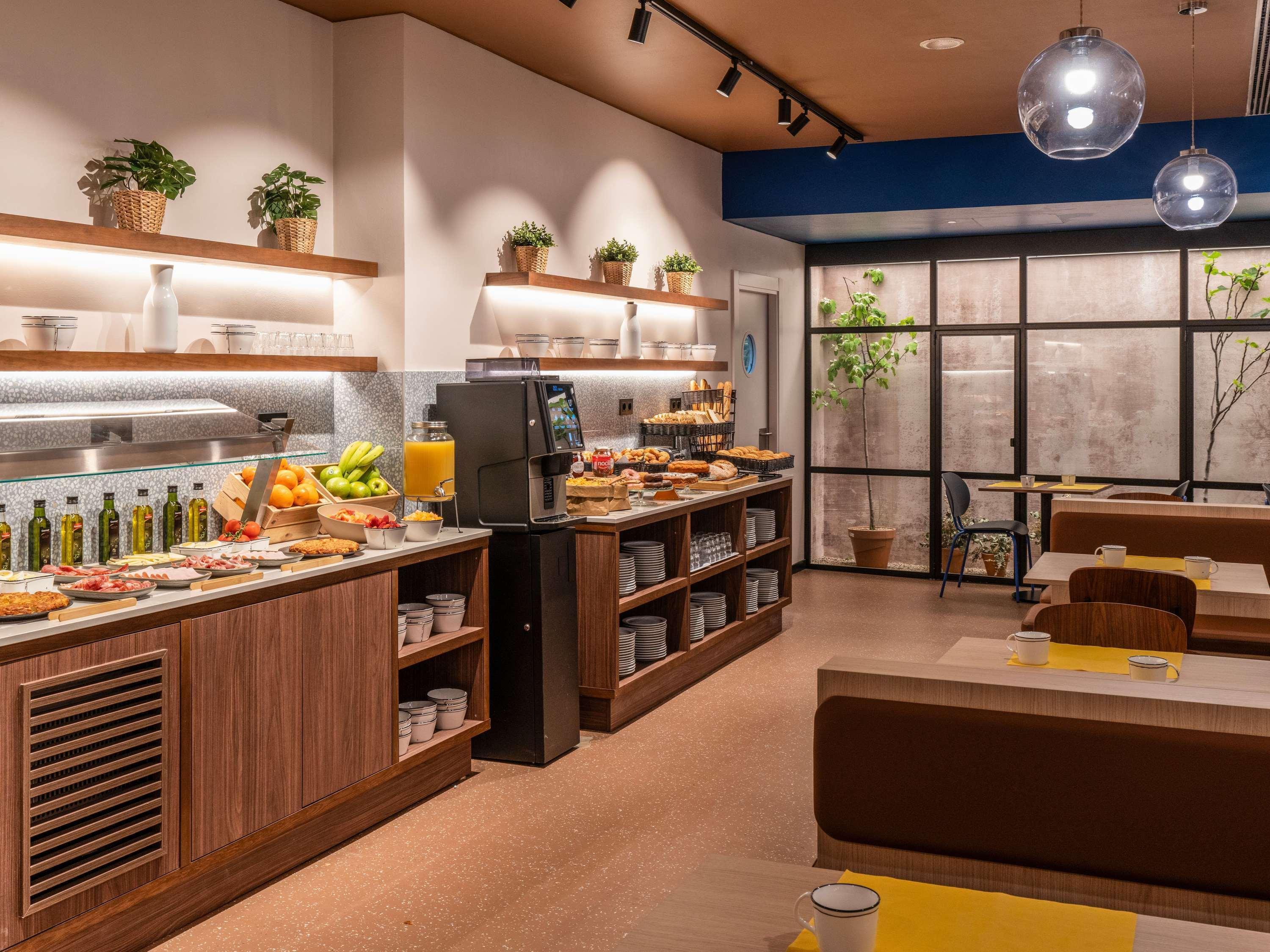 Restaurant ibis Styles Zaragoza Ramiro I
