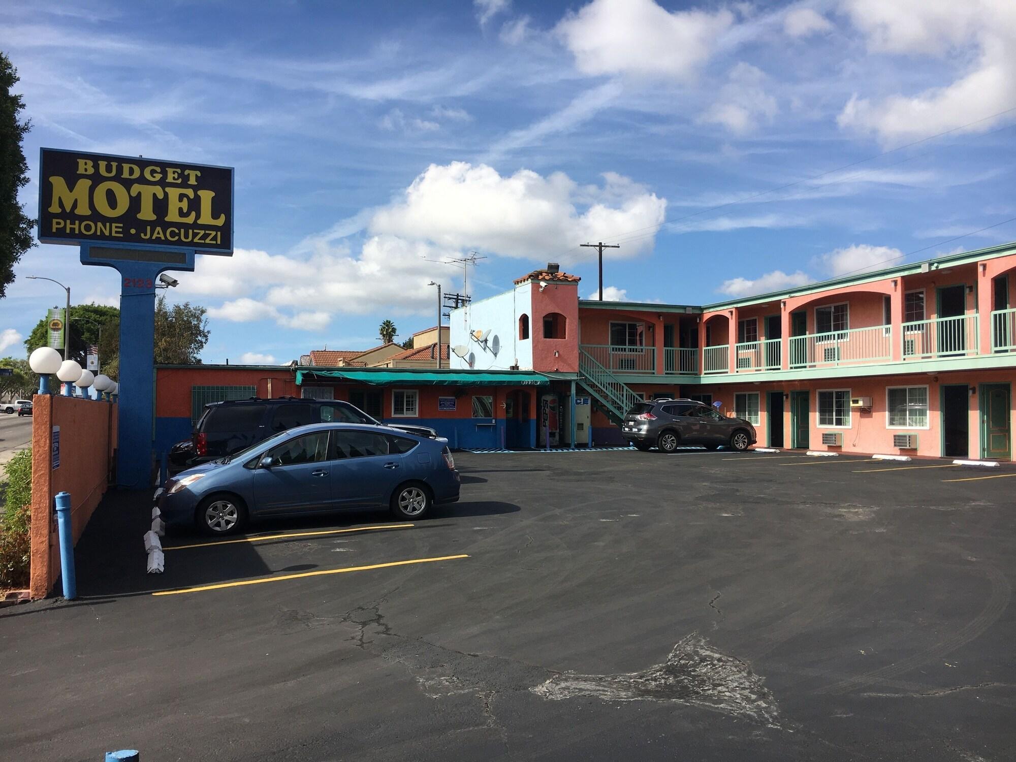 Vista Exterior Budget Motel
