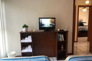 Alquiler Vacacional - *~Estacionamiento Seguro ¬ WiFi ¬ 5 min Expo GDL~ Restaurantes y Plaza del Sol*