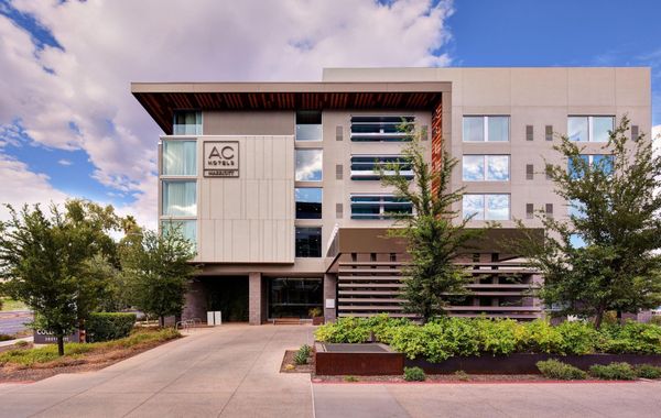 AC Hotel by Marriott Phoenix Biltmore