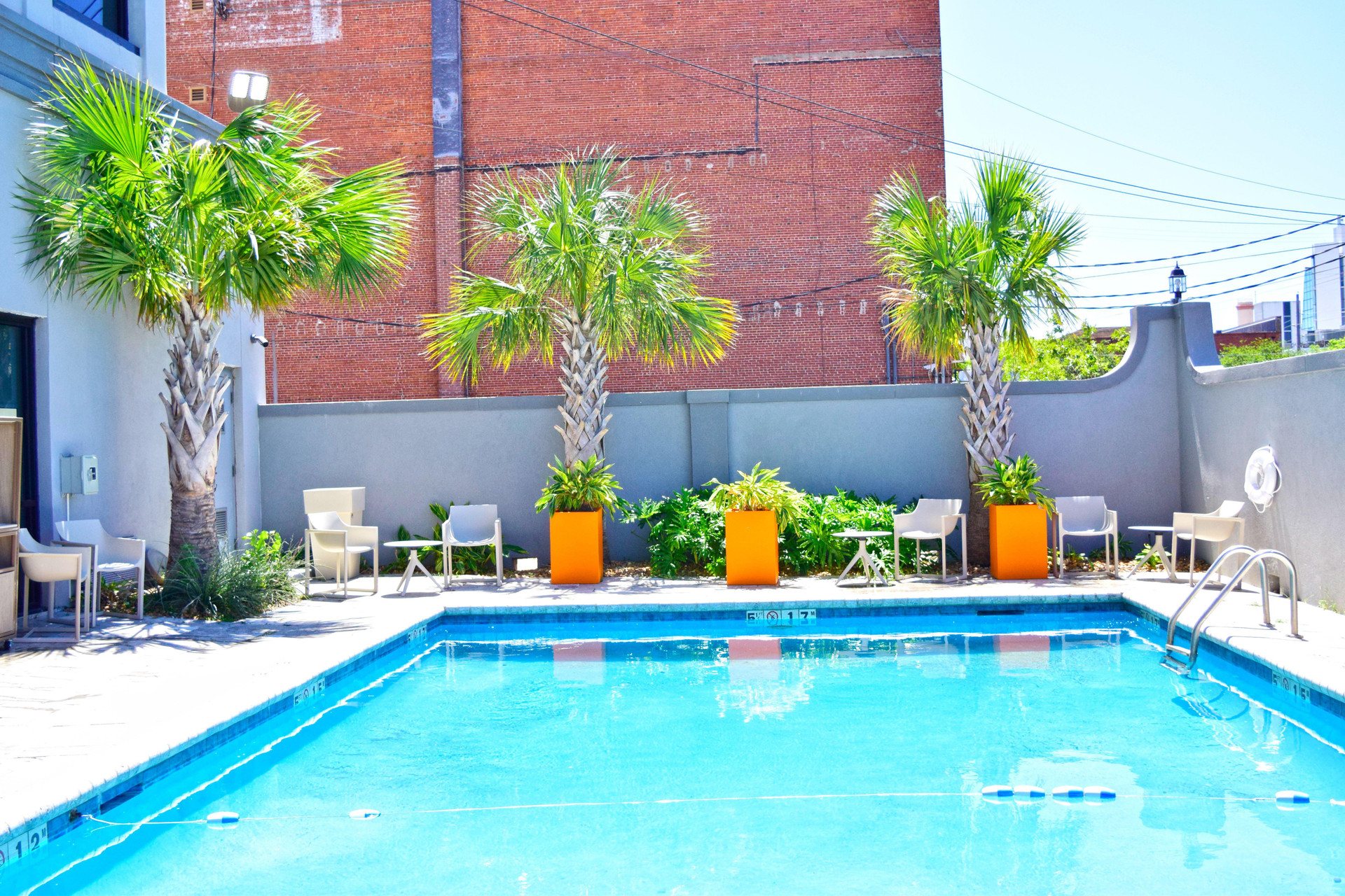 Vista Piscina Holiday Inn Alexandria - Downtown by IHG