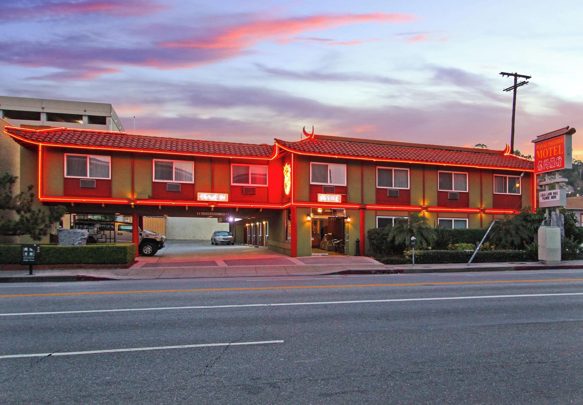 Vista Exterior Royal Pagoda Motel
